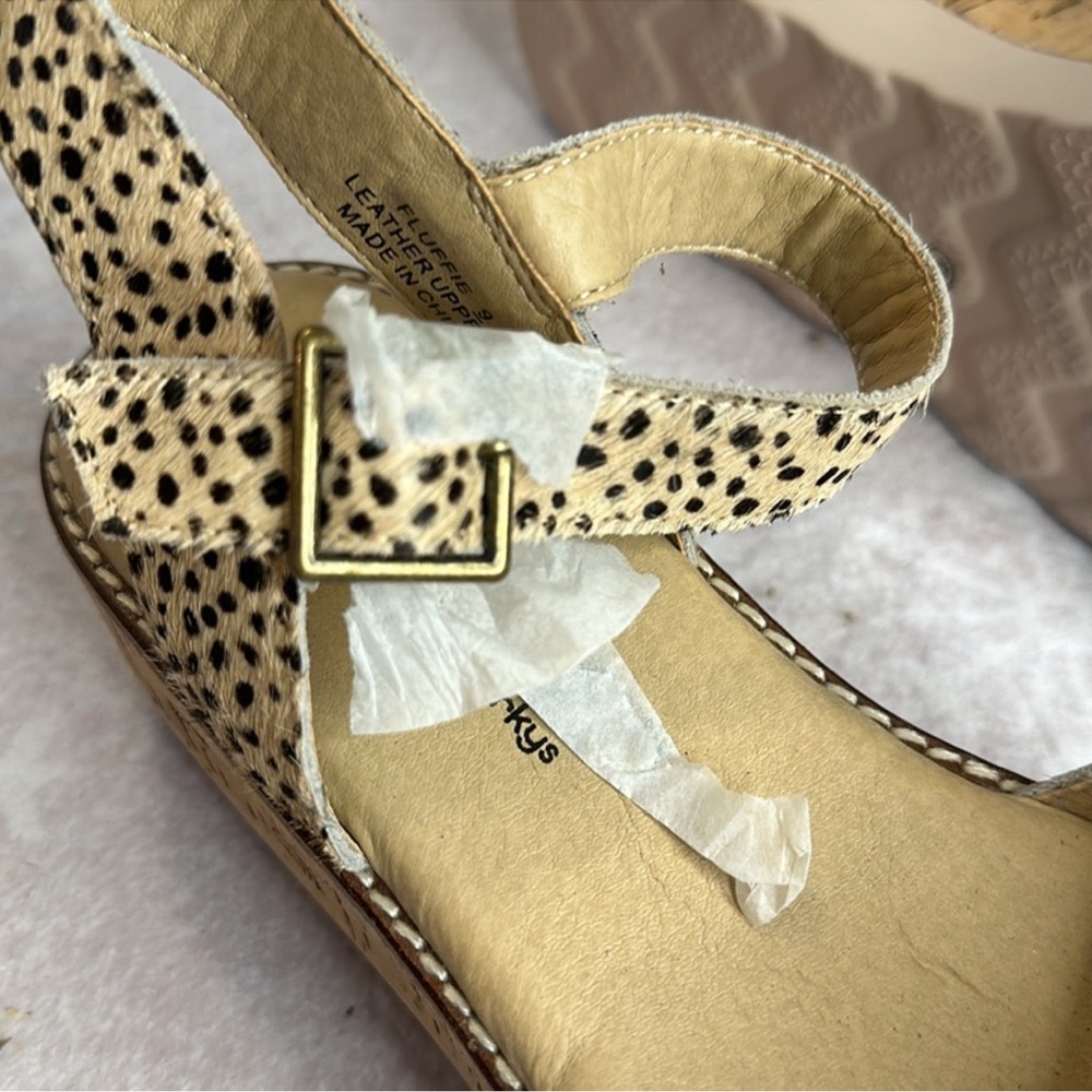 Corkys Sandals Animal Print - Picture 4 of 5